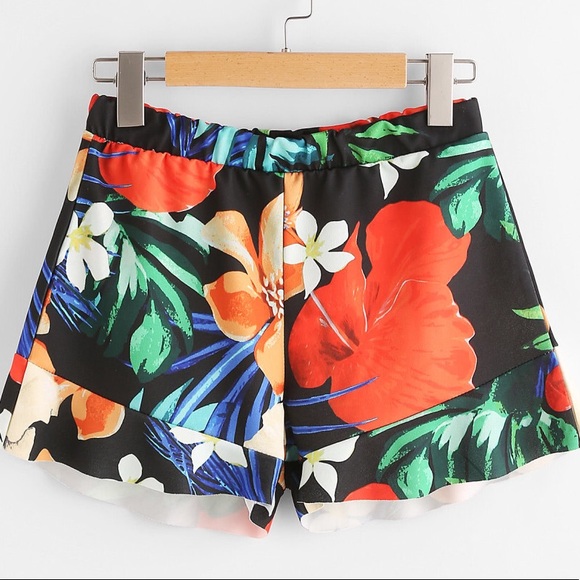 Pants - 🆕Tropical print frill hem satin shorts